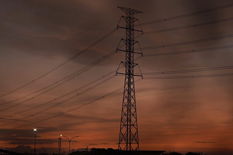 le coucher du soleil, tour émettrice de, poteau électrique, pylône électrique, ciel, nature, câbles, infrastructure, afterglow, crépuscule