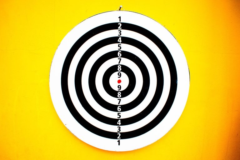 dard, tour, cibler, jeu de fléchettes, jeu, conseil, cercle, centre, dartskive, jaune jeu, jaune jeux, cercle jaune, panneau jaune