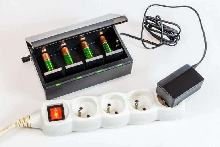 connexion, chargeur de batterie, aufladebatterien, prise de courant, fiche, électricité, énergie, câble, se connecter, câble d'alimentation, ligne électrique, bloc d'alimentation, câble de charge, économiser, durabilité, recharger, environnement, la gestion, connectcompetition