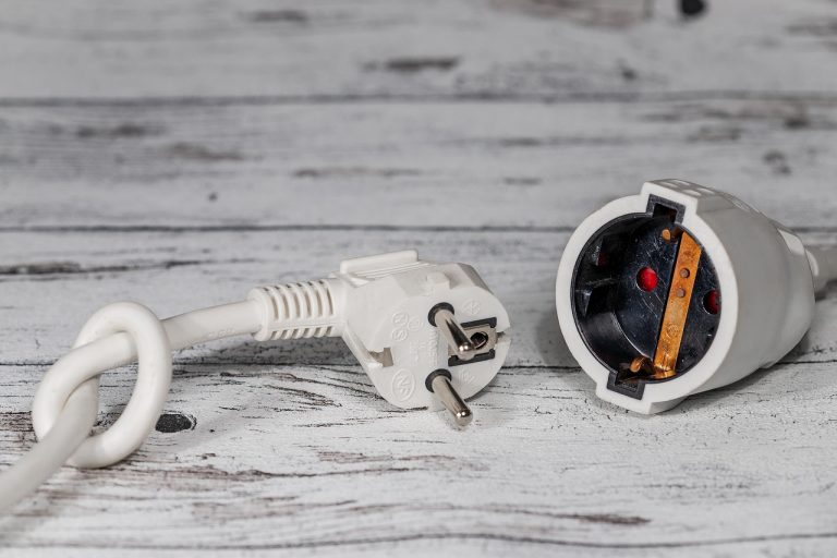 crise de l'énergie, économie d'énergie, panne d'électricité, électricité, fiche, énergie, la technologie, câble électrique, prise de courant, nœud