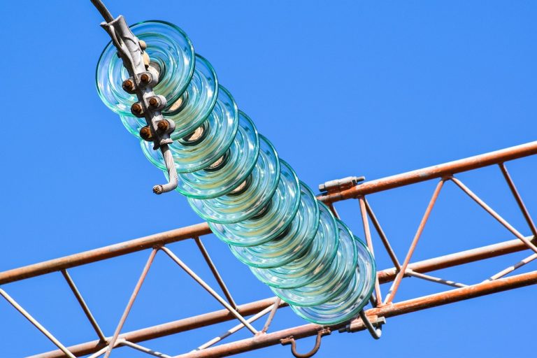 isolants, haute tension, électricité, les lignes électriques