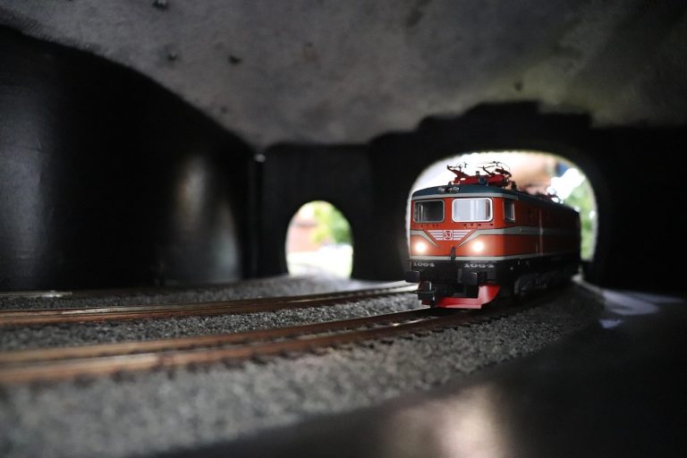 train électrique, former, rail, électrique, gris train